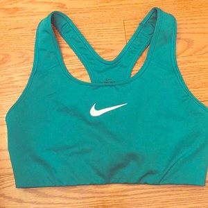 Like new Nike sports bra- make an offer!